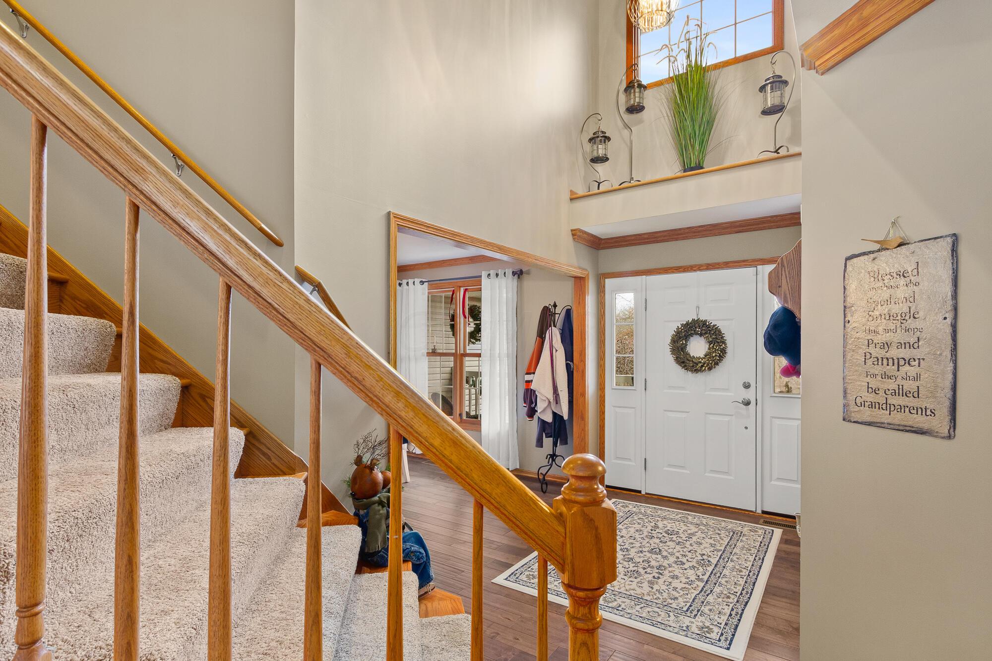 100 Rock Road South Mansfield, OH 44903 - Photo 2 of 50 foyer-1