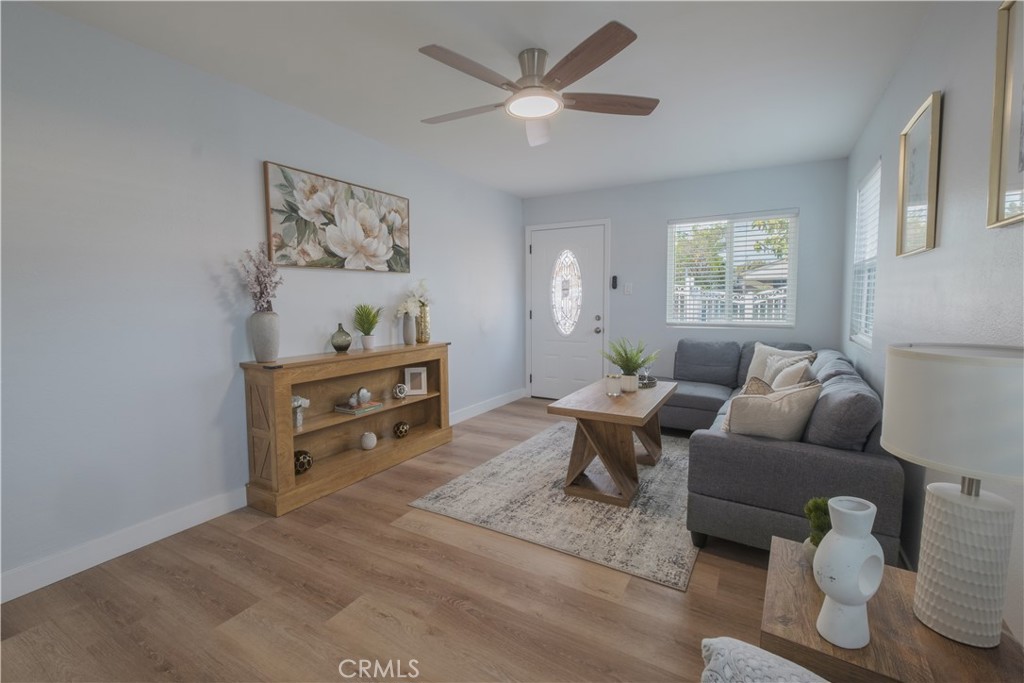 2310 East Stockwell Street Compton, CA 90222 - Photo 4 of 23