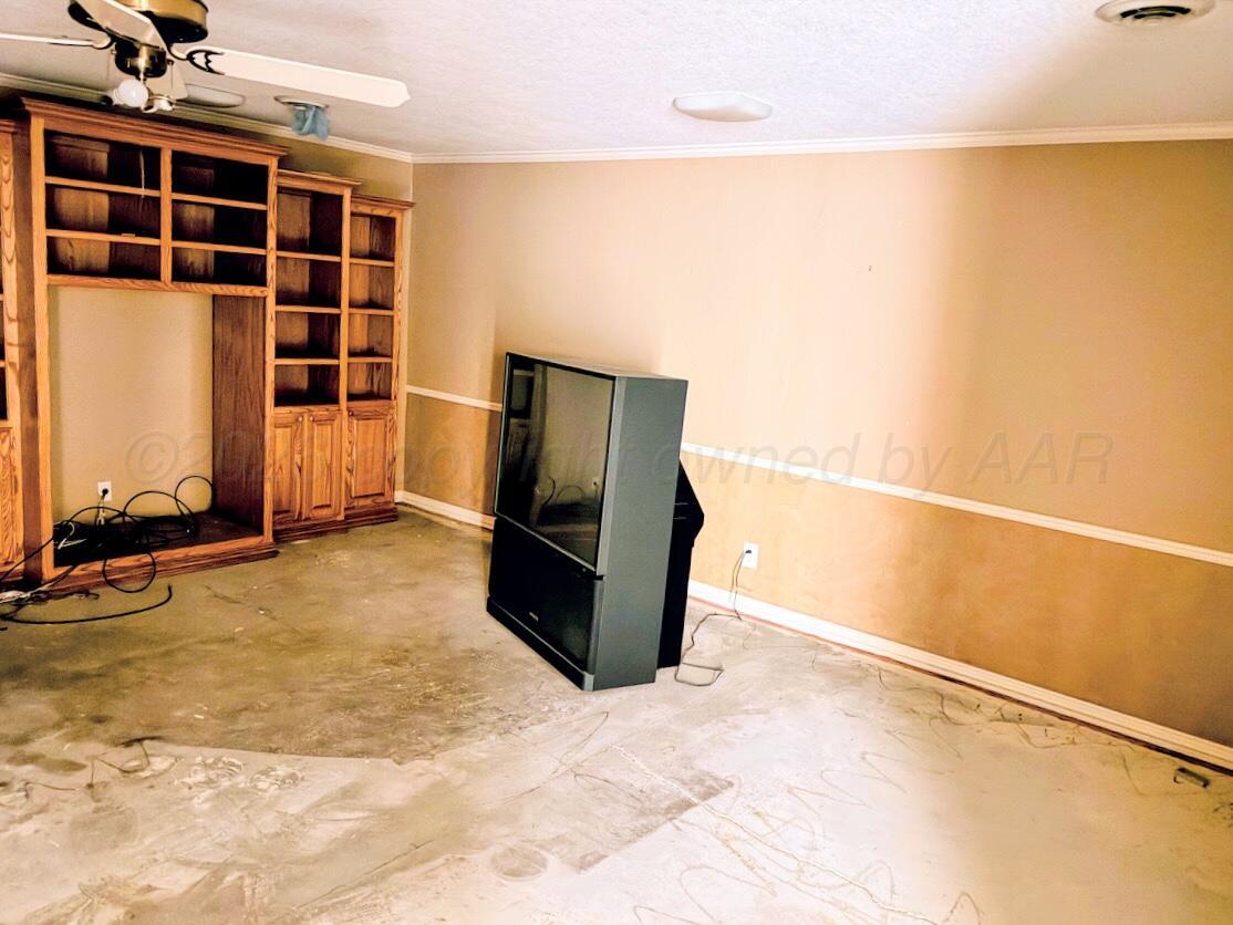 714 South Harvard Street Perryton, TX 79070 - Photo 17 of 27 a view of a storage & utility room