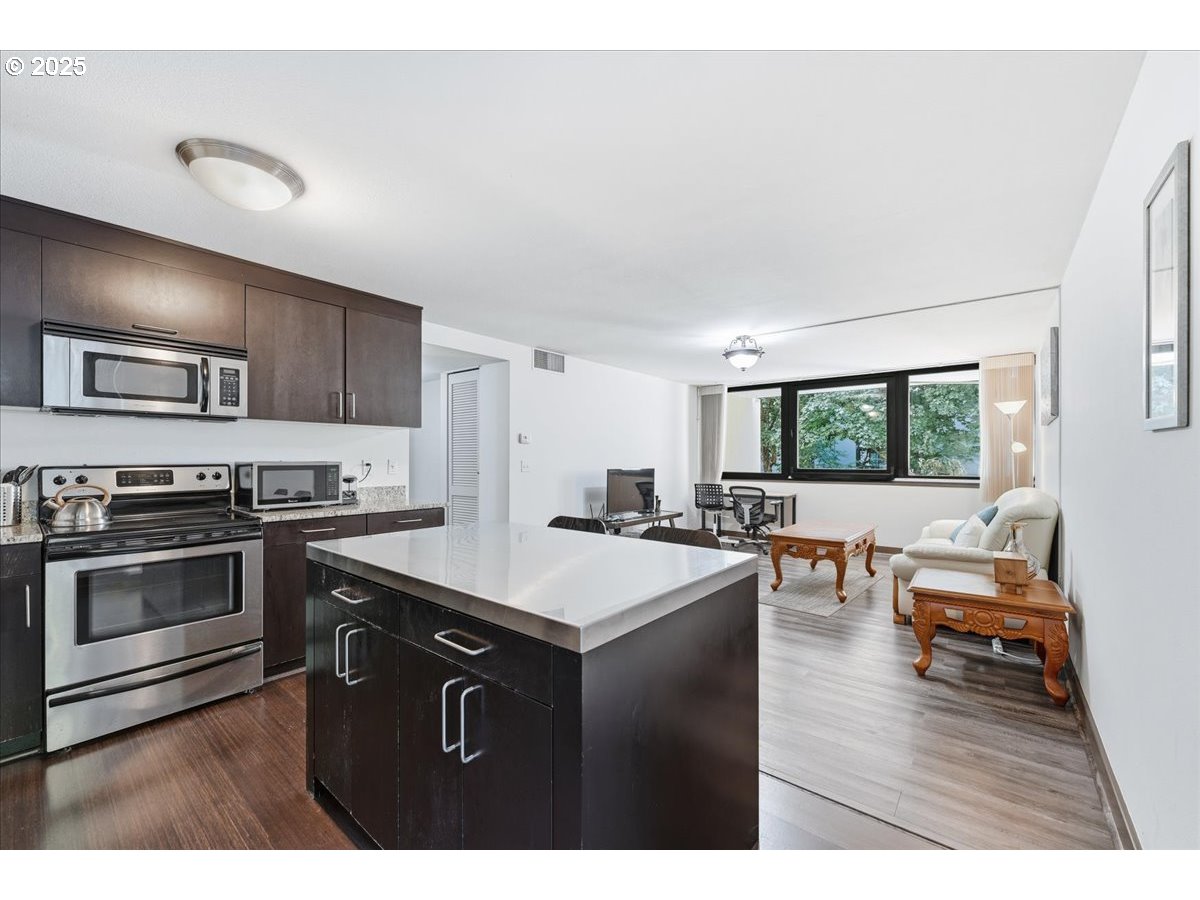 255 Southwest Harrison Street, Unit 1B Portland, OR 97201 - Photo 11 of 23