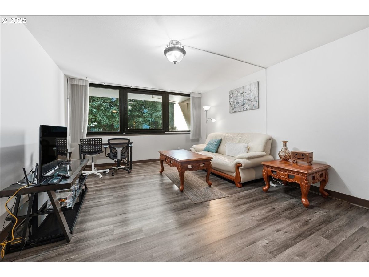 255 Southwest Harrison Street, Unit 1B Portland, OR 97201 - Photo 12 of 23