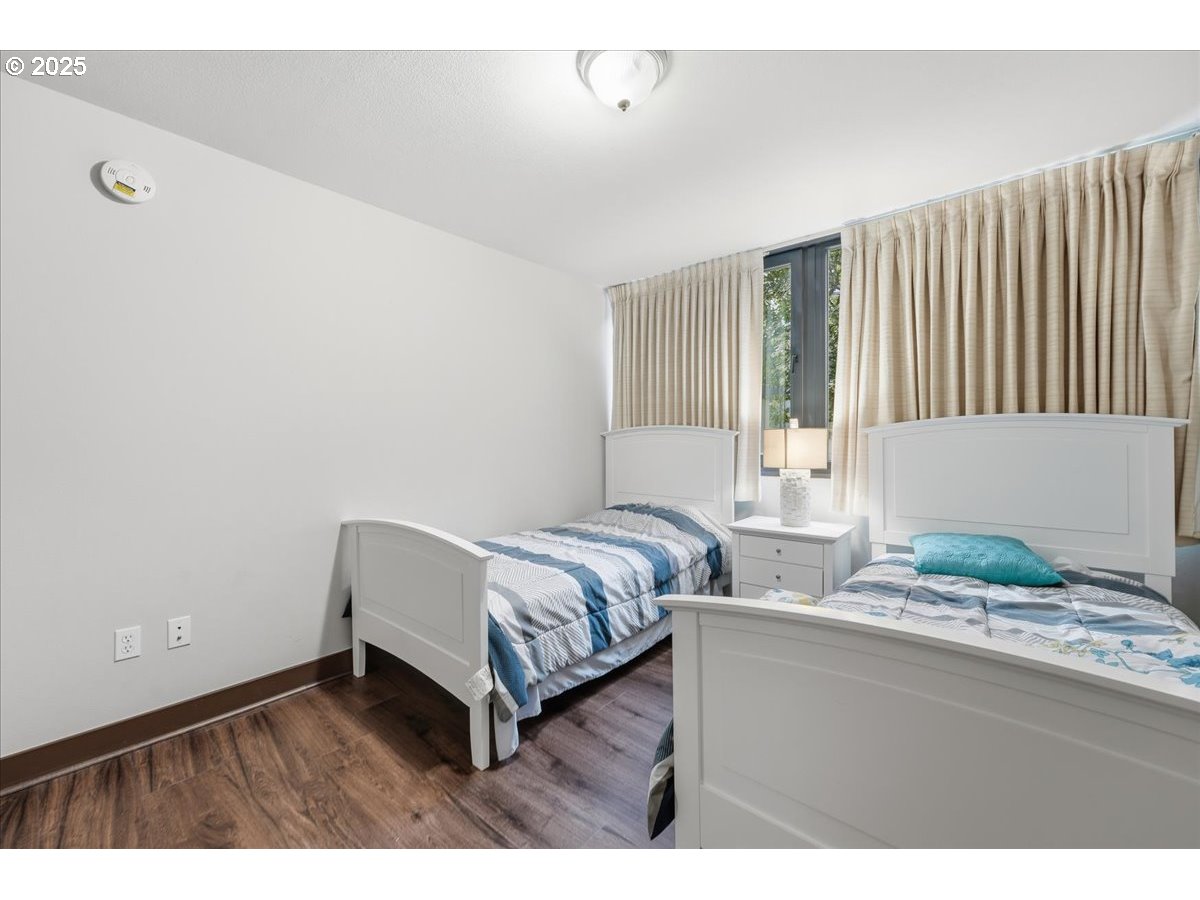 255 Southwest Harrison Street, Unit 1B Portland, OR 97201 - Photo 15 of 23