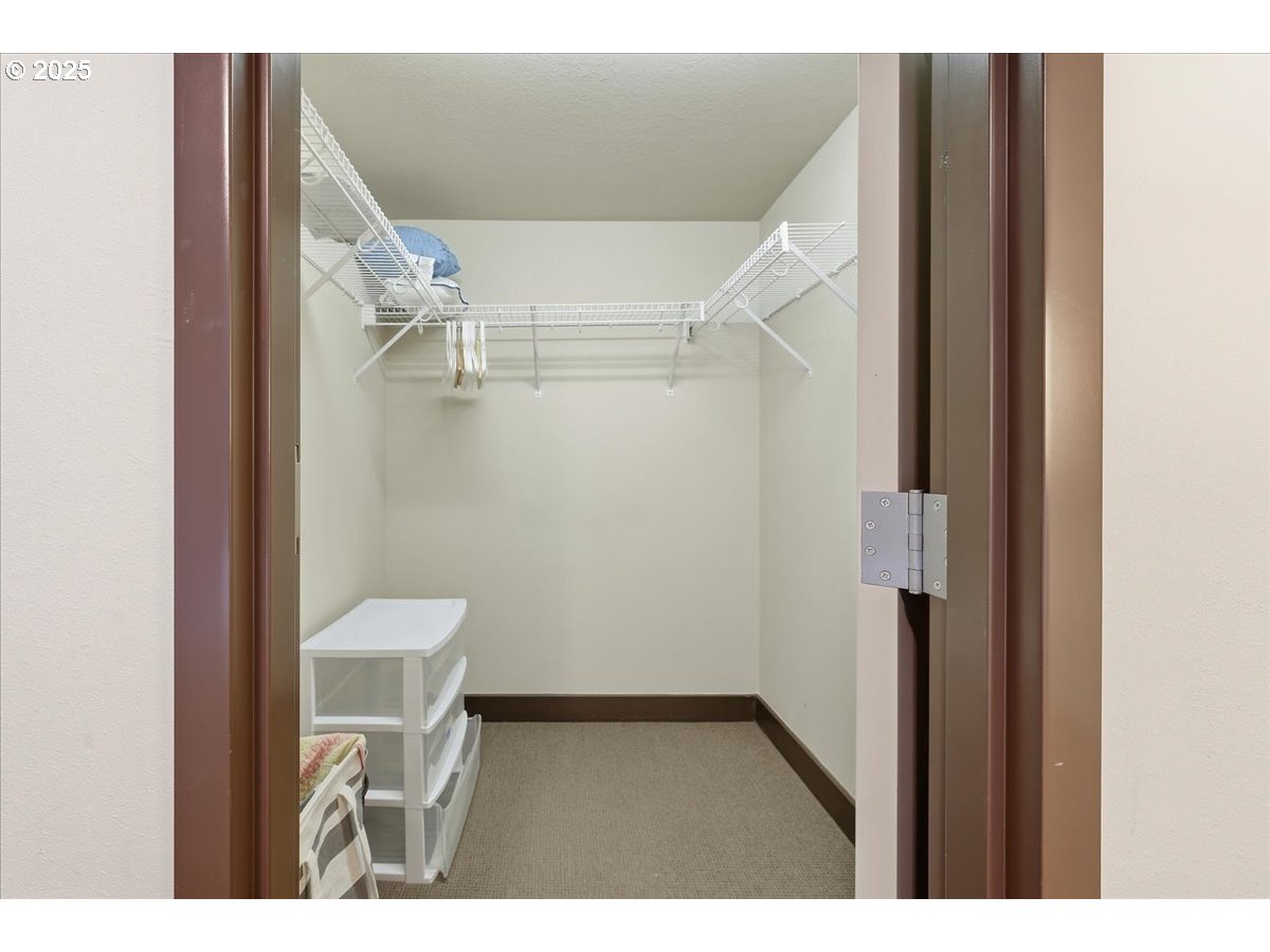 255 Southwest Harrison Street, Unit 1B Portland, OR 97201 - Photo 18 of 23