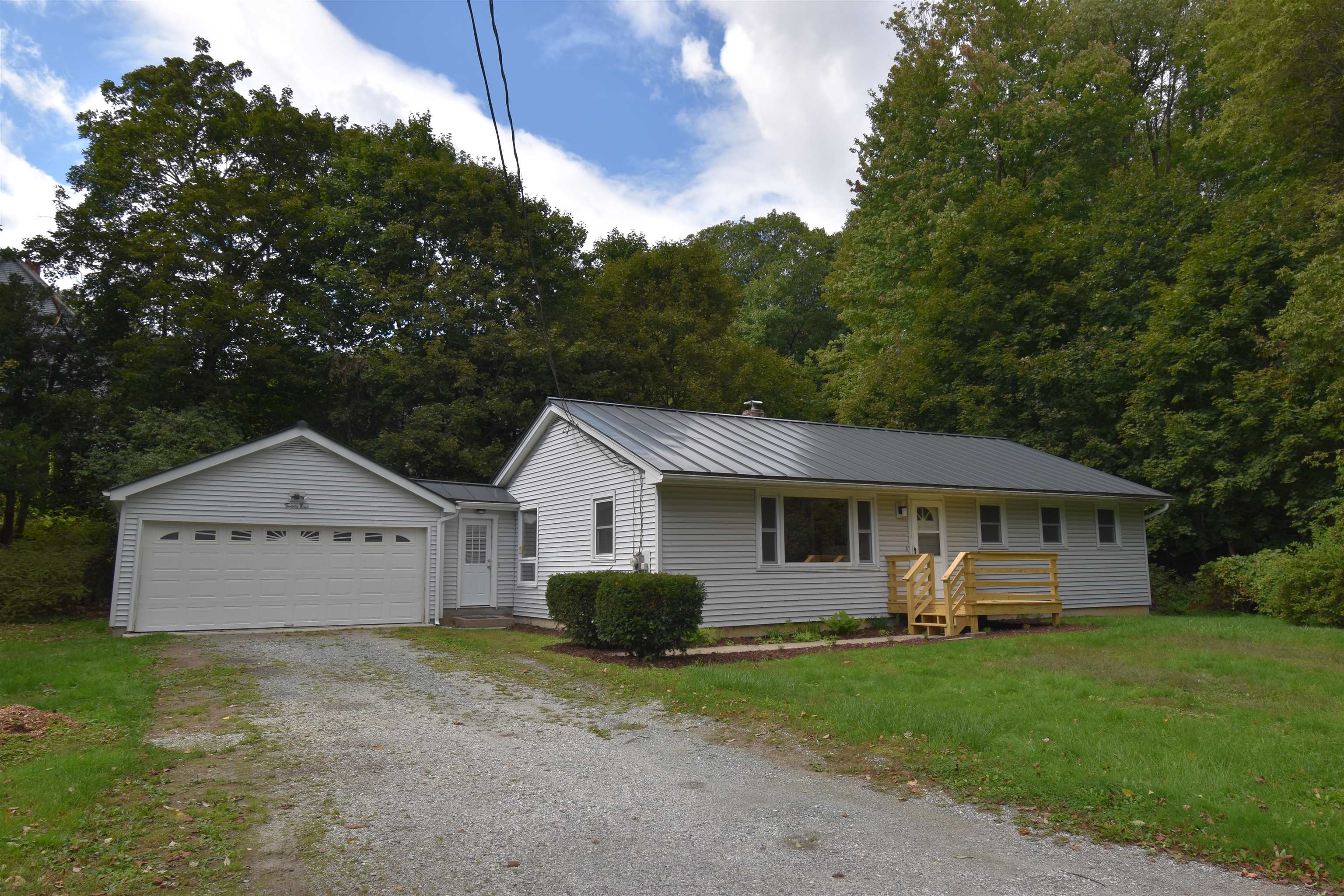 29 Emmett Avenue Rutland, VT 05701 - Photo 1 of 1 Gallery Image 1