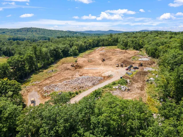 $200,000 | Endicott Street North, Unit 96, Laconia, NH 03246