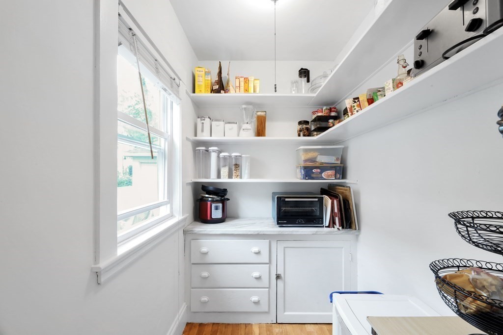 188-190 Manthorne Road Boston, MA 02132 - Photo 11 of 37 Gallery Image 11