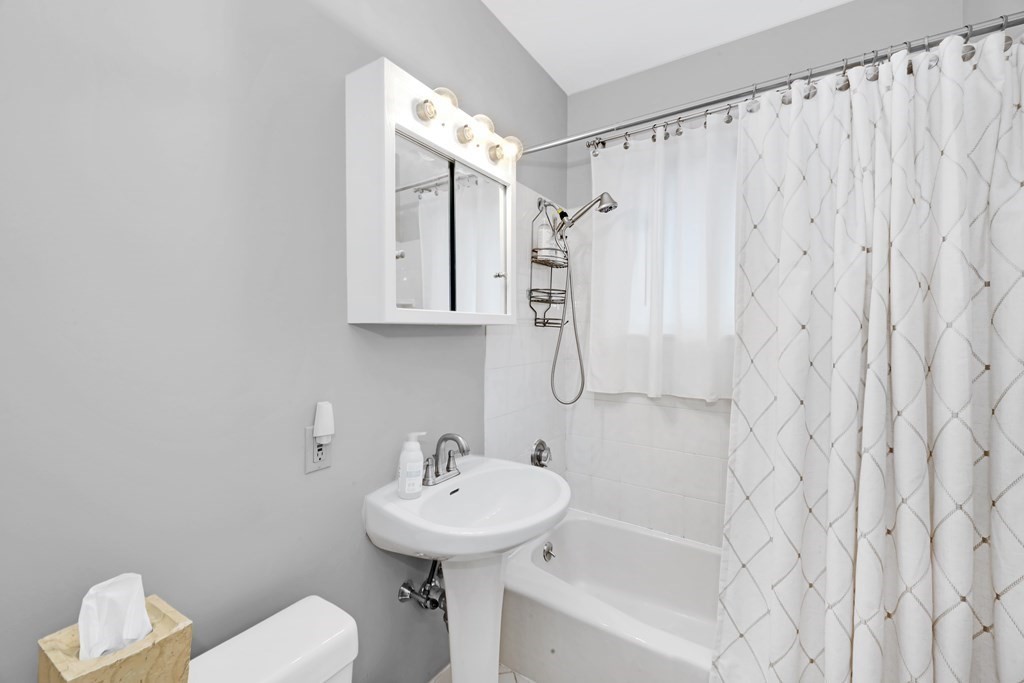 188-190 Manthorne Road Boston, MA 02132 - Photo 28 of 37 Gallery Image 28