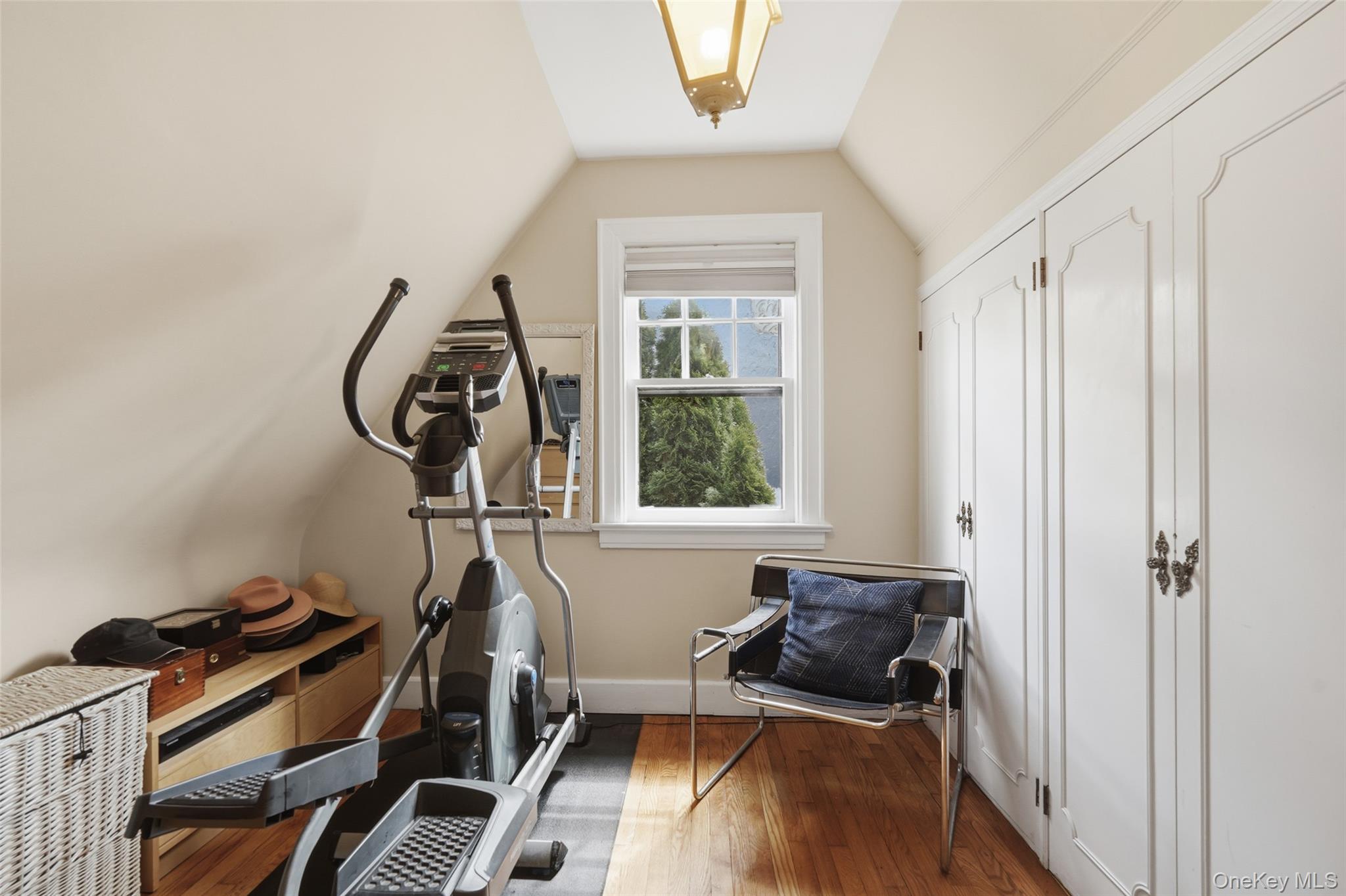 7 Bogert Place Bronxville, NY 10708 - Photo 20 of 34 Bedroom