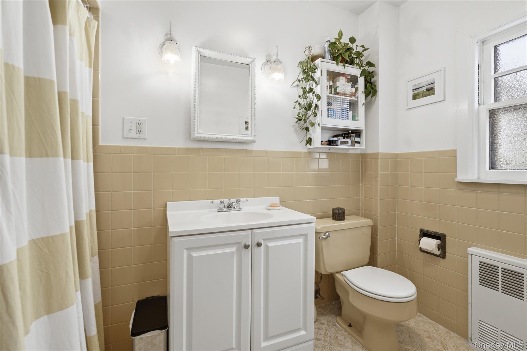 7 Bogert Place Bronxville, NY 10708 - Photo 24 of 34 Hall Bath