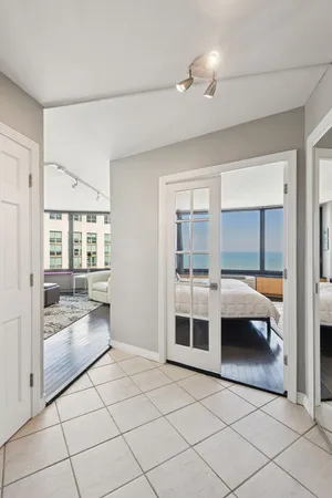 $429,000 | 155 North Harbor Drive, Unit 5404, Chicago, IL 60601