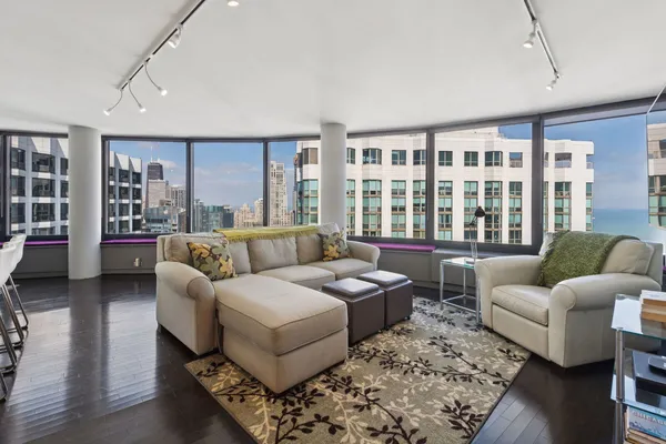 $429,000 | 155 North Harbor Drive, Unit 5404, Chicago, IL 60601