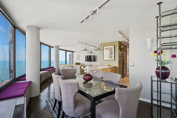 $429,000 | 155 North Harbor Drive, Unit 5404, Chicago, IL 60601