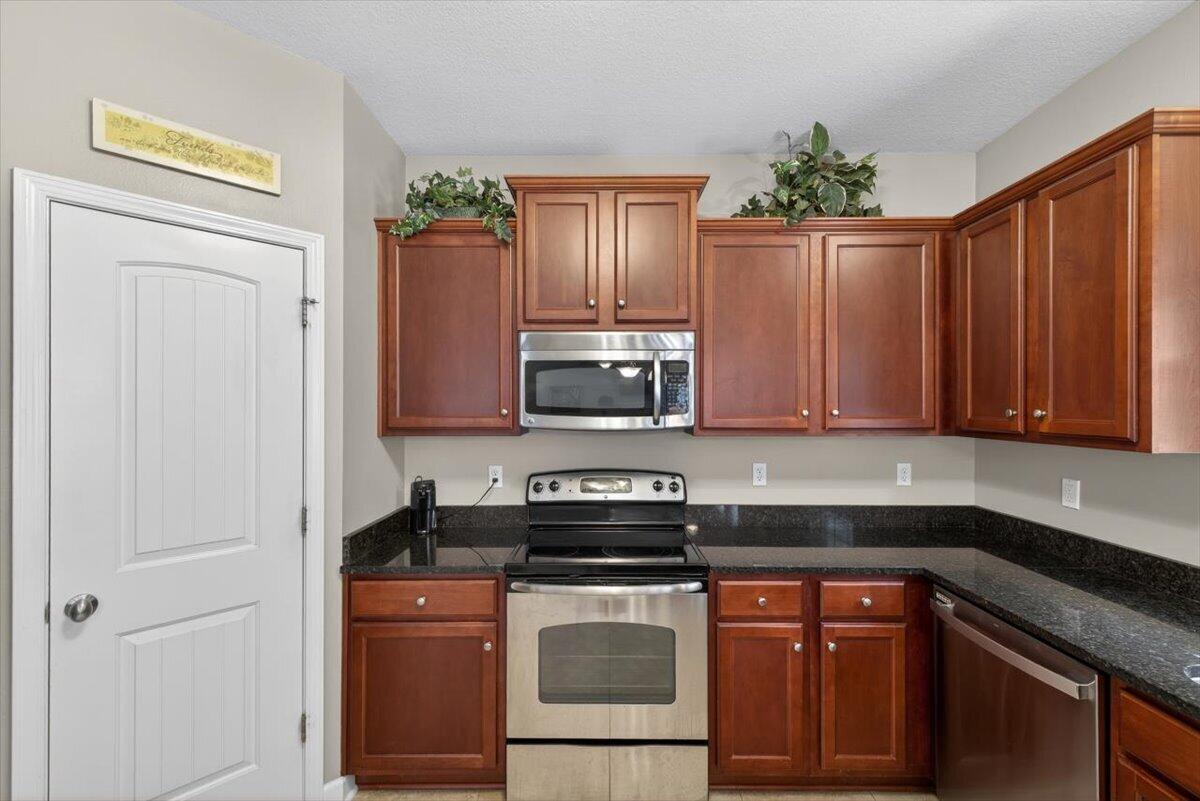 4513 Hermosa Road Crestview, FL 32539 - Photo 18 of 42 18-IMG_5268