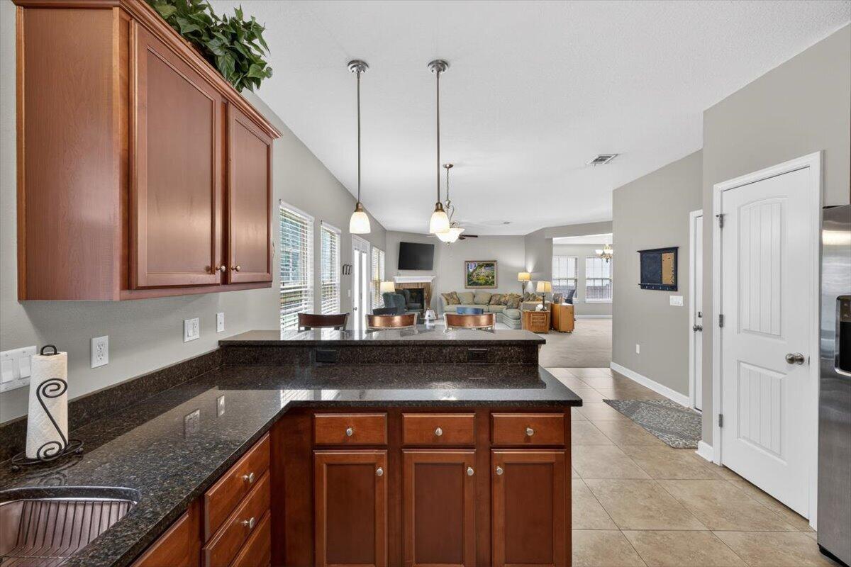 4513 Hermosa Road Crestview, FL 32539 - Photo 20 of 42 20-IMG_5278