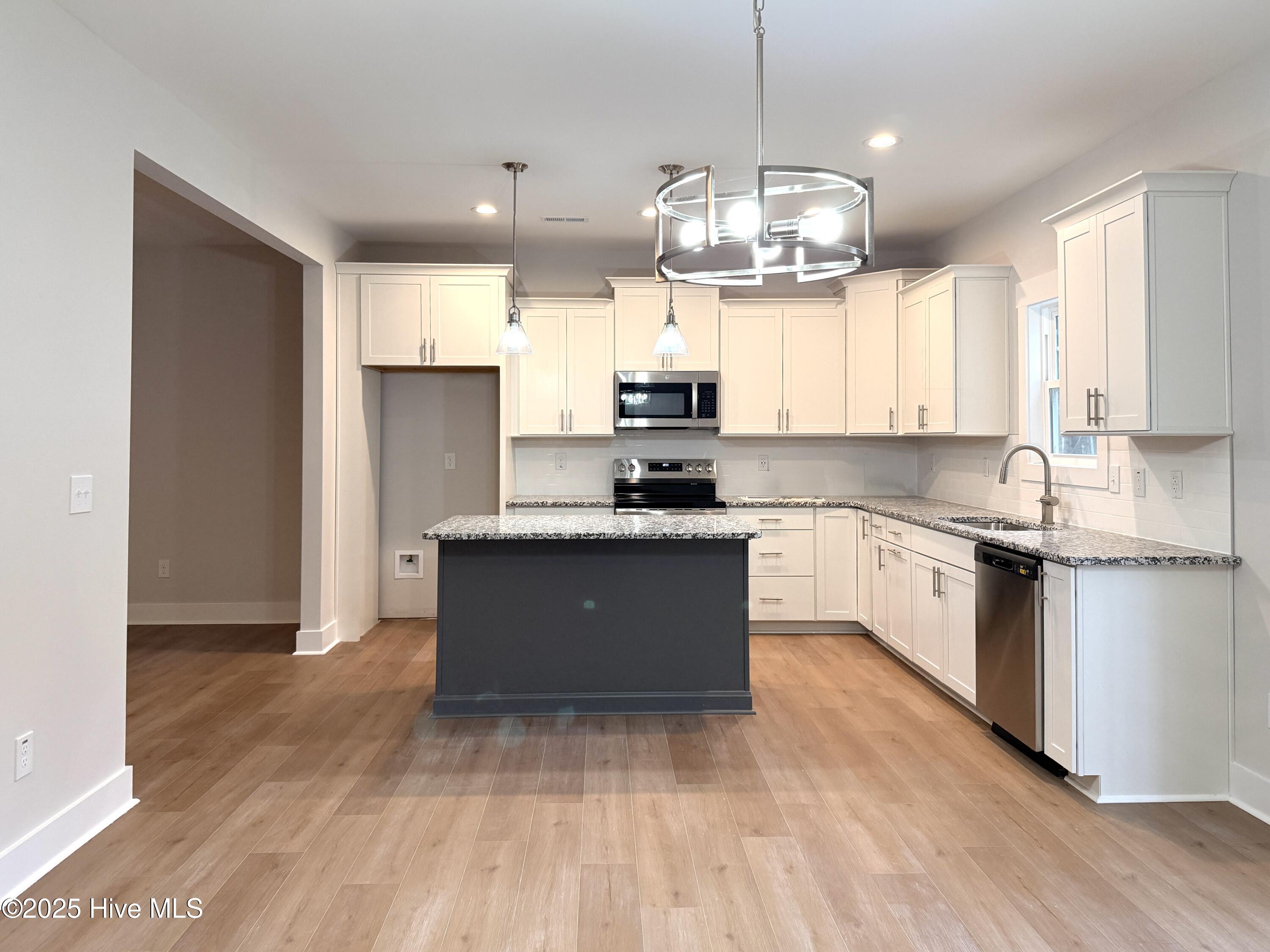 206 Scott Avenue Vass, NC 28394 - Photo 9 of 34 IMG_3717