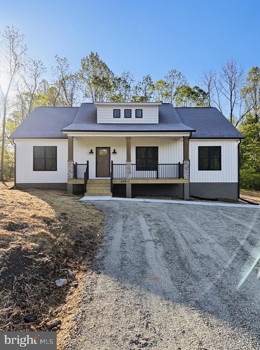 716 Columbia Road Cartersville, VA 23027 - Photo 1 of 12