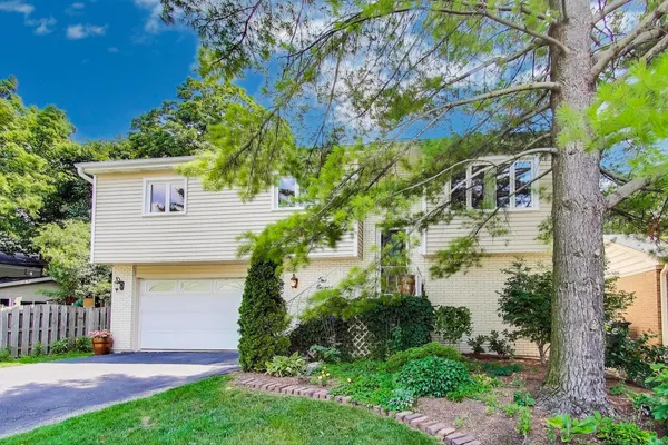 $599,000 | 111 South Brighton Place, Arlington Heights, IL 60004