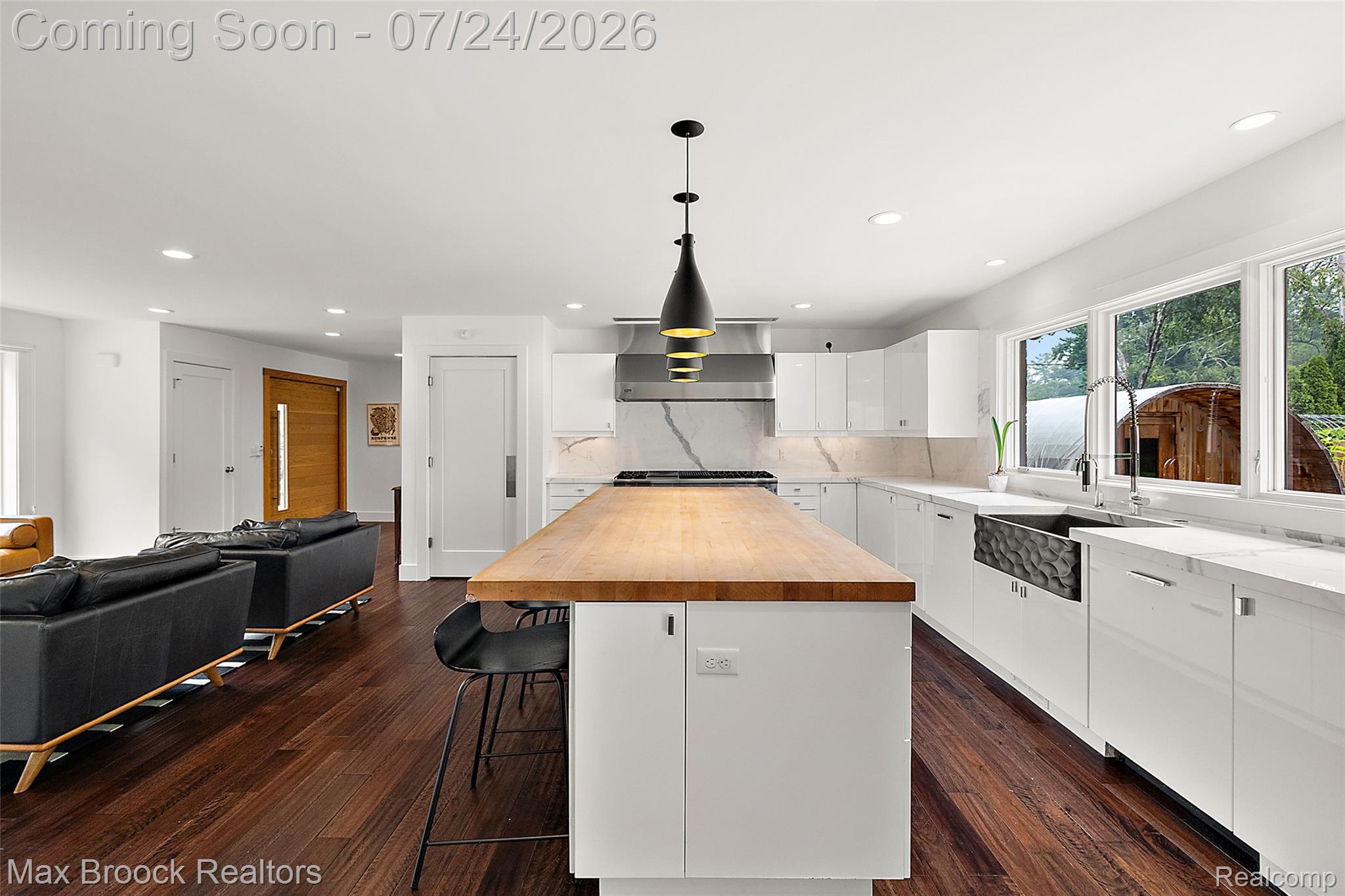5553 Commerce Road West Bloomfield, MI 48324 - Photo 16 of 70 018-5553 Commerce-18.jpg