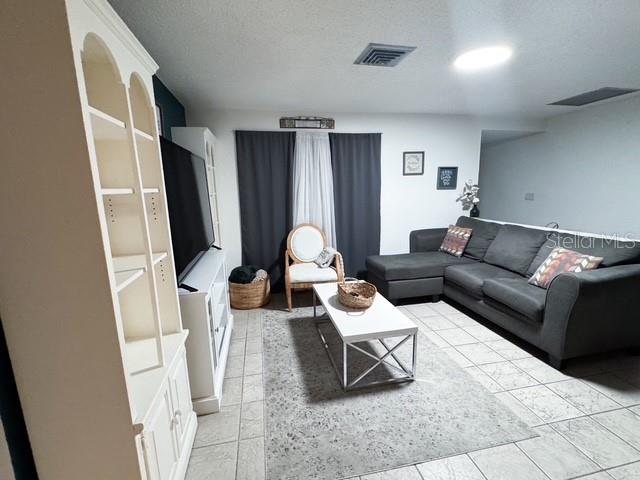 11365 Walsingham Road Seminole, FL 33778 - Photo 10 of 45 Gallery Image 10