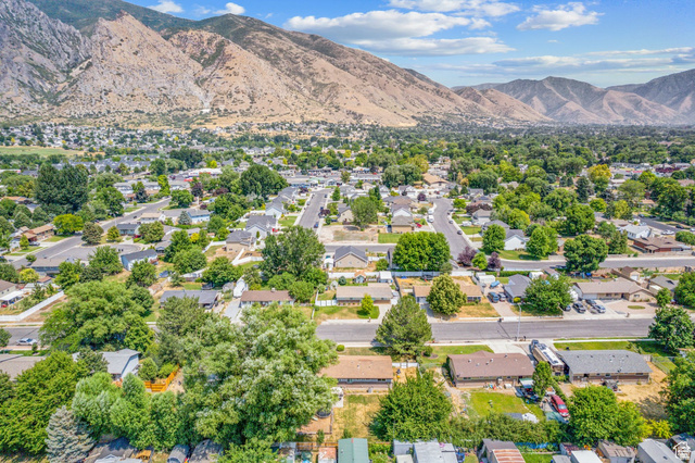 495 North 250 West Springville, UT 84663 - Photo 34 of 35 Aerial perspective of suburban area with a mountain backdrop