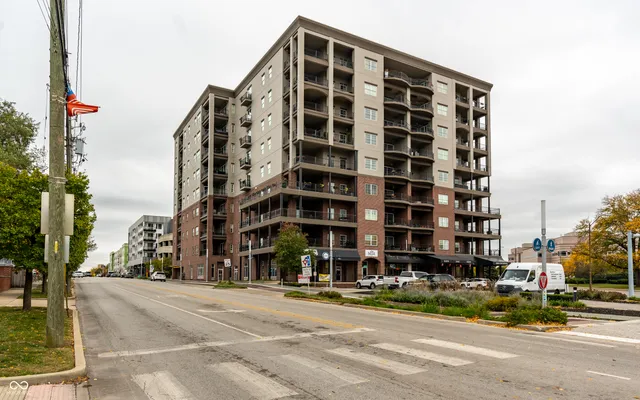 $3,500 | 435 Virginia Avenue, Unit 706, Indianapolis, IN 46203