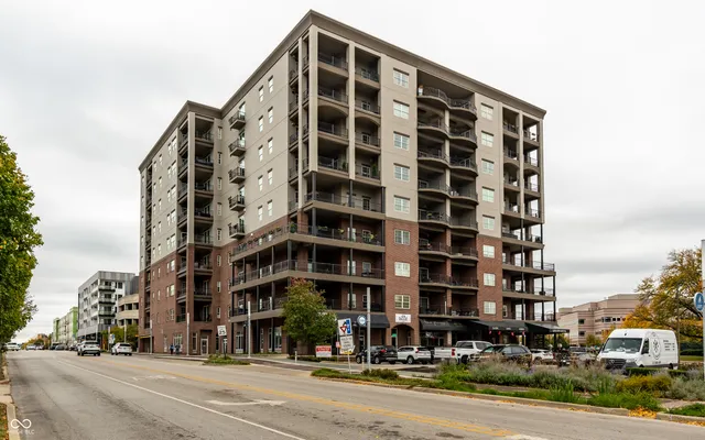 $3,500 | 435 Virginia Avenue, Unit 706, Indianapolis, IN 46203