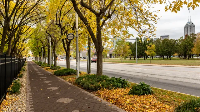 $3,500 | 435 Virginia Avenue, Unit 706, Indianapolis, IN 46203