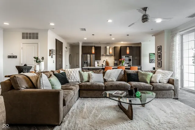 $3,500 | 435 Virginia Avenue, Unit 706, Indianapolis, IN 46203