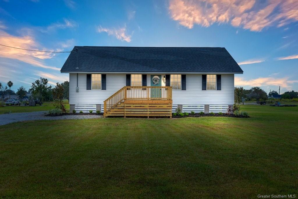 127 Kathy Road Lake Charles, LA 70607 - Photo 2 of 17