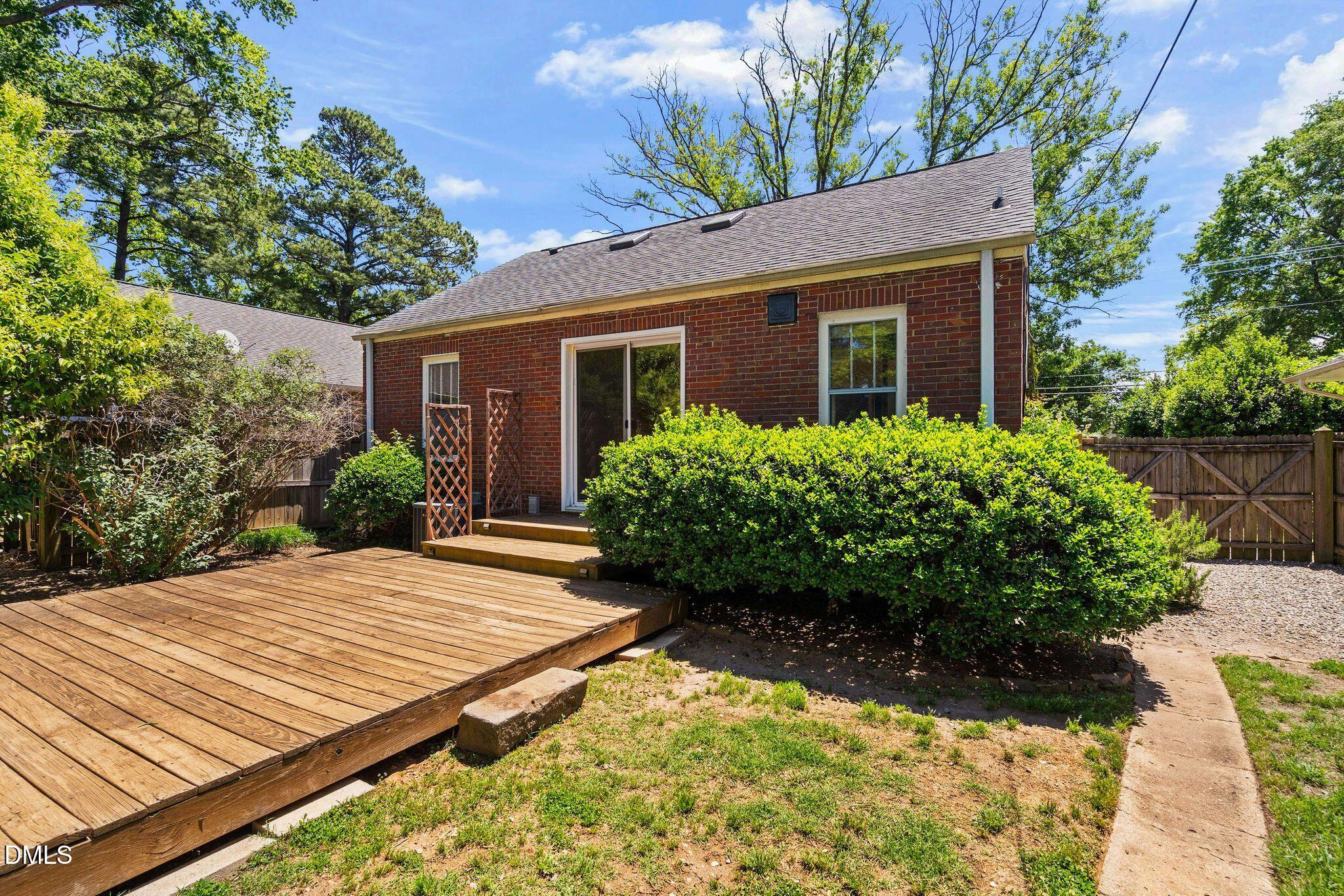 113 East Whitaker Mill Road Raleigh, NC 27608 - Photo 27 of 58 Deck