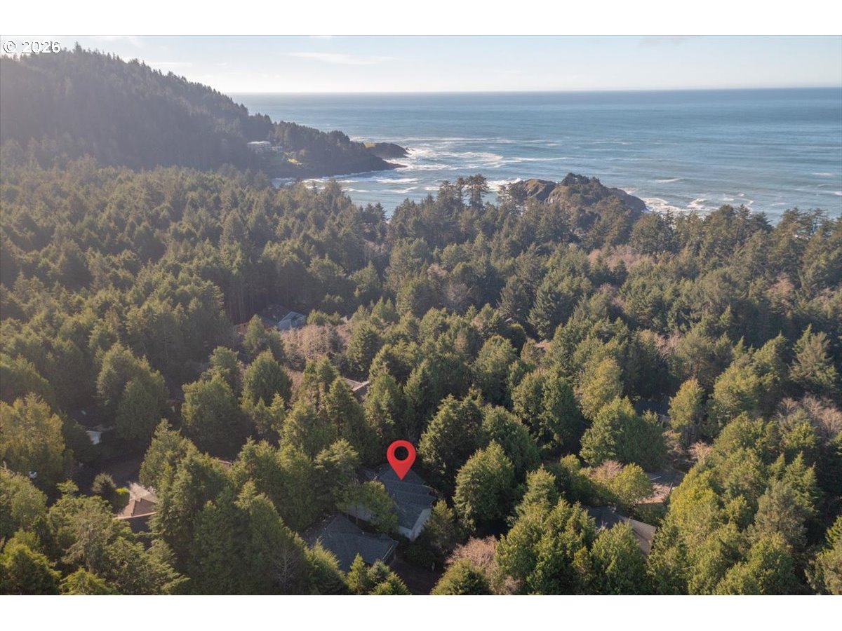 140 Gull Station Depoe Bay, OR 97341 - Photo 37 of 48 a view of city and mountain