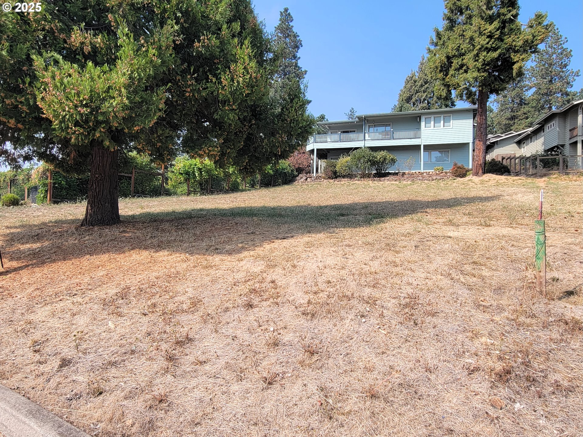 Sunridge Lane, Unit 40 Lowell, OR 97452 - Photo 4 of 5