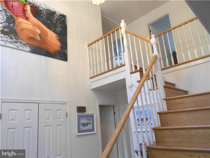 608 Halstead Road Wilmington, DE 19803 - Photo 4 of 20 Foyer