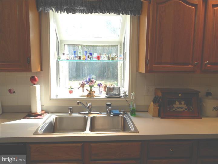 608 Halstead Road Wilmington, DE 19803 - Photo 10 of 20 Kitchen