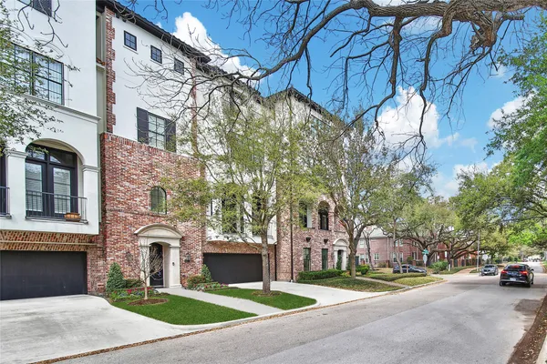 $6,000 | 3002 Mid Lane, Houston, TX 77027
