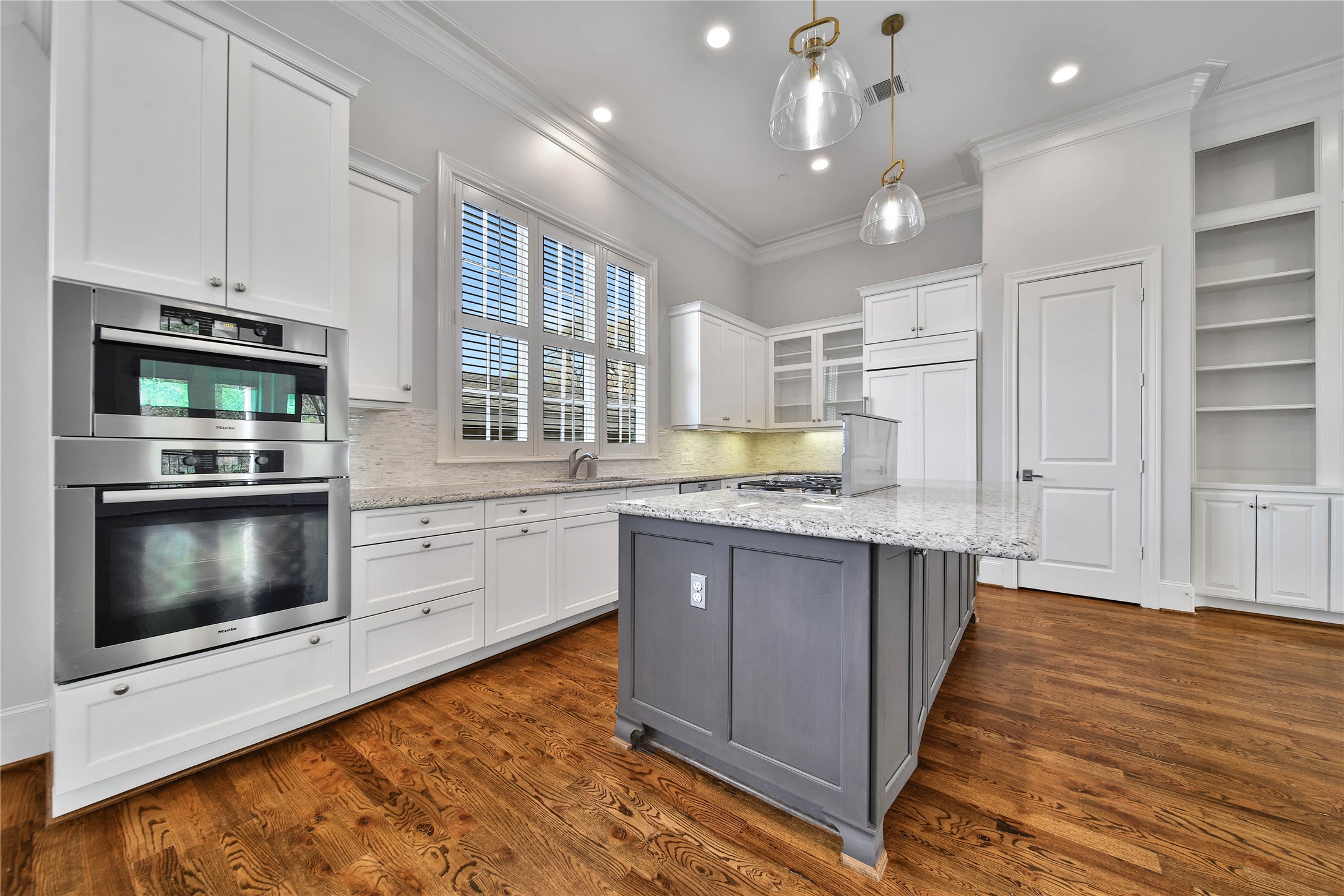 3002 Mid Lane Houston, TX 77027 - Photo 14 of 36