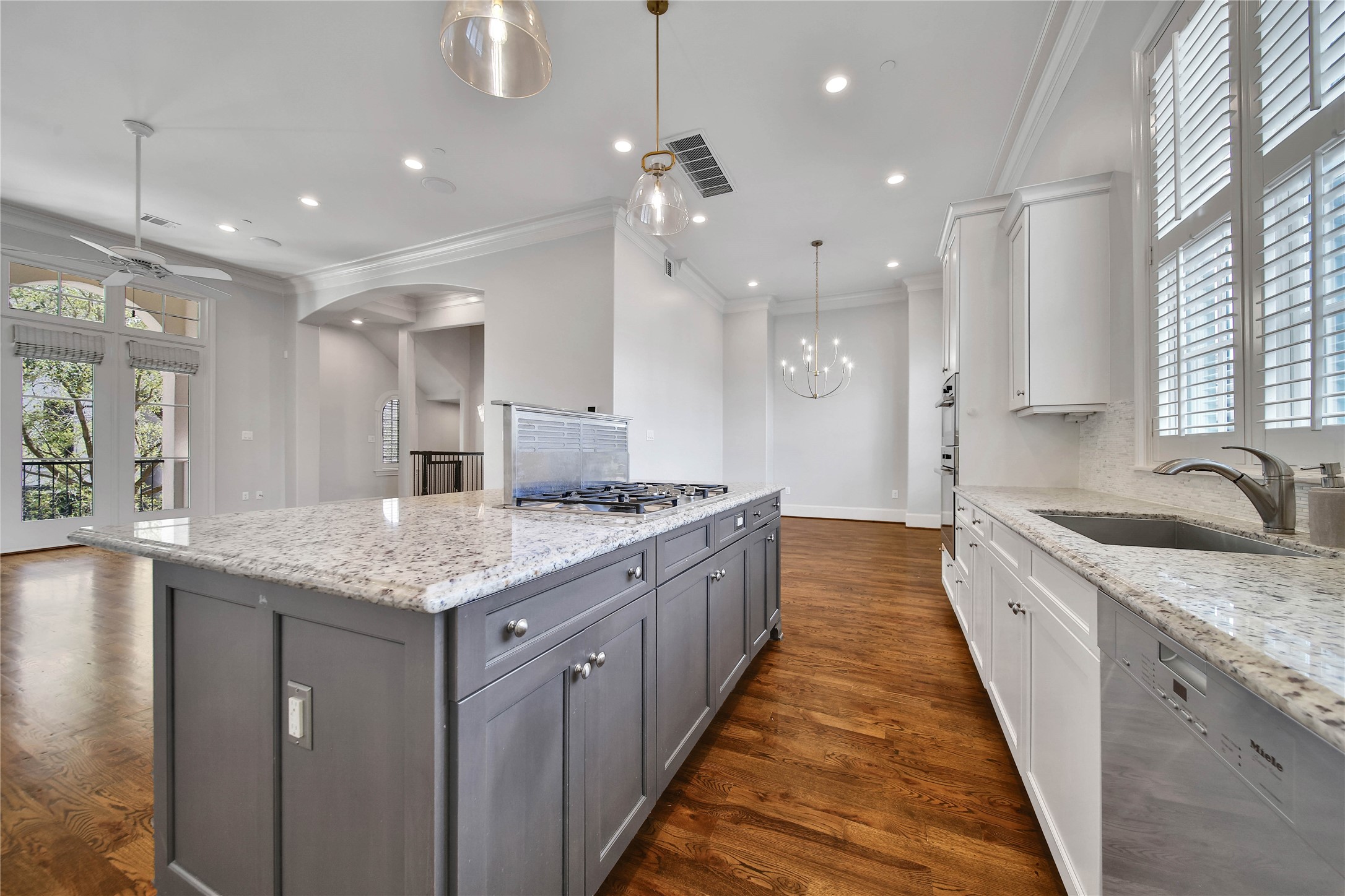 3002 Mid Lane Houston, TX 77027 - Photo 15 of 36