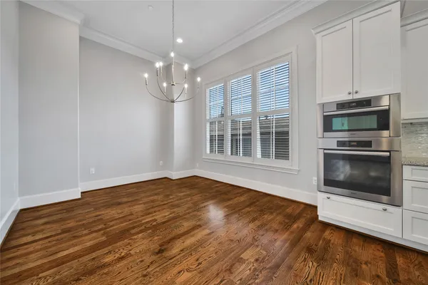 $6,000 | 3002 Mid Lane, Houston, TX 77027