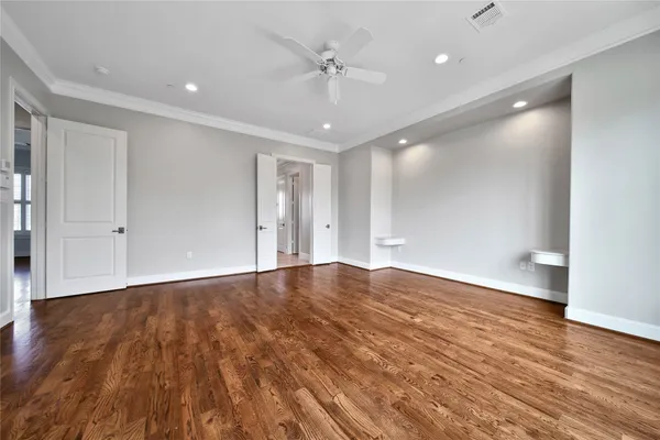 $6,000 | 3002 Mid Lane, Houston, TX 77027