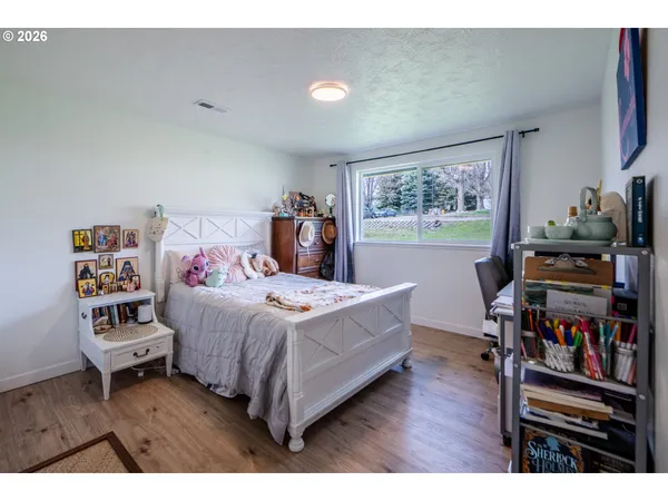 $359,000 | 612 Northeast High Street, Goldendale, WA 98620