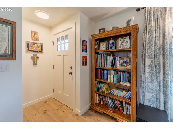 $359,000 | 612 Northeast High Street, Goldendale, WA 98620