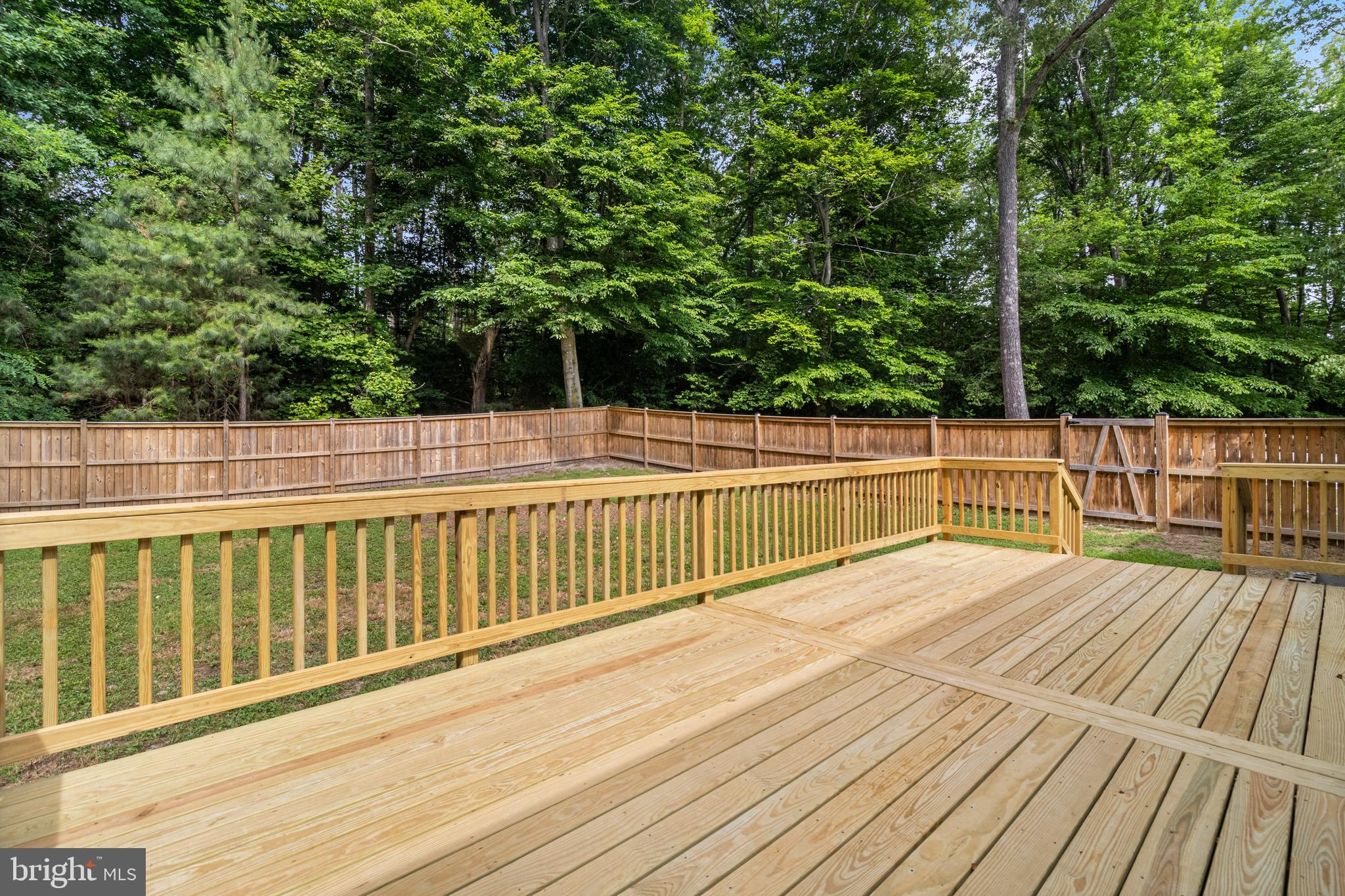 14479 Round Hill Road King George, VA 22485 - Photo 33 of 69 Back Deck