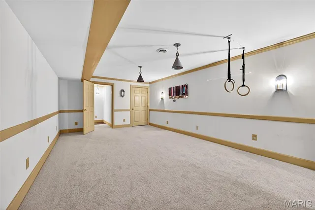 $819,000 | 2 Woodridge Drive, Defiance, MO 63341