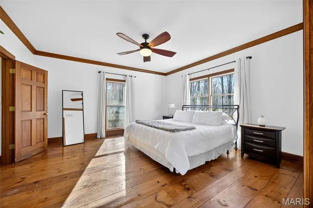 $819,000 | 2 Woodridge Drive, Defiance, MO 63341