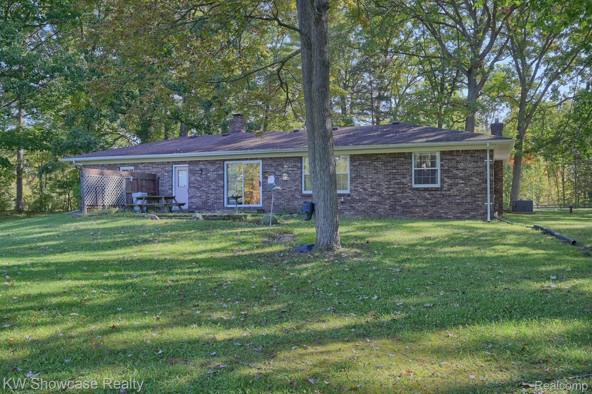 3155 Crandall Road Howell, MI 48855 - Photo 5 of 39 Gallery Image 5