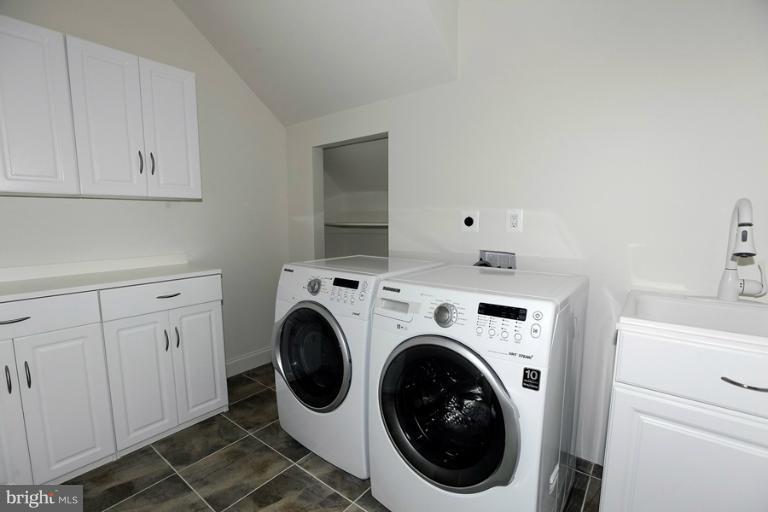 5907 Kirby Road Bethesda, MD 20817 - Photo 24 of 30 LAUNDRY ROOM