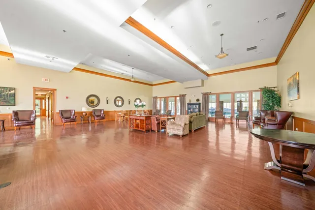 $259,900 | 618 Pineridge Drive North, Unit 618, Oswego, IL 60543