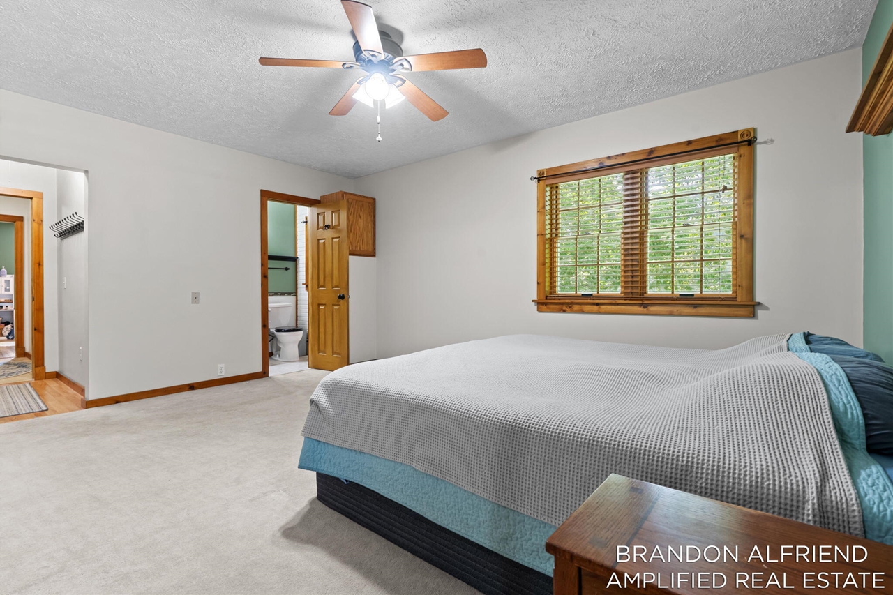10226 Southwest Greenville Road Greenville, MI 48838 - Photo 21 of 62