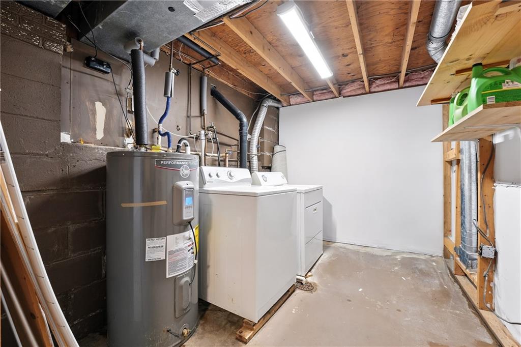 2066 Powell Road Cranberry Township, PA 16066 - Photo 35 of 44 a utility room with dryer and washer