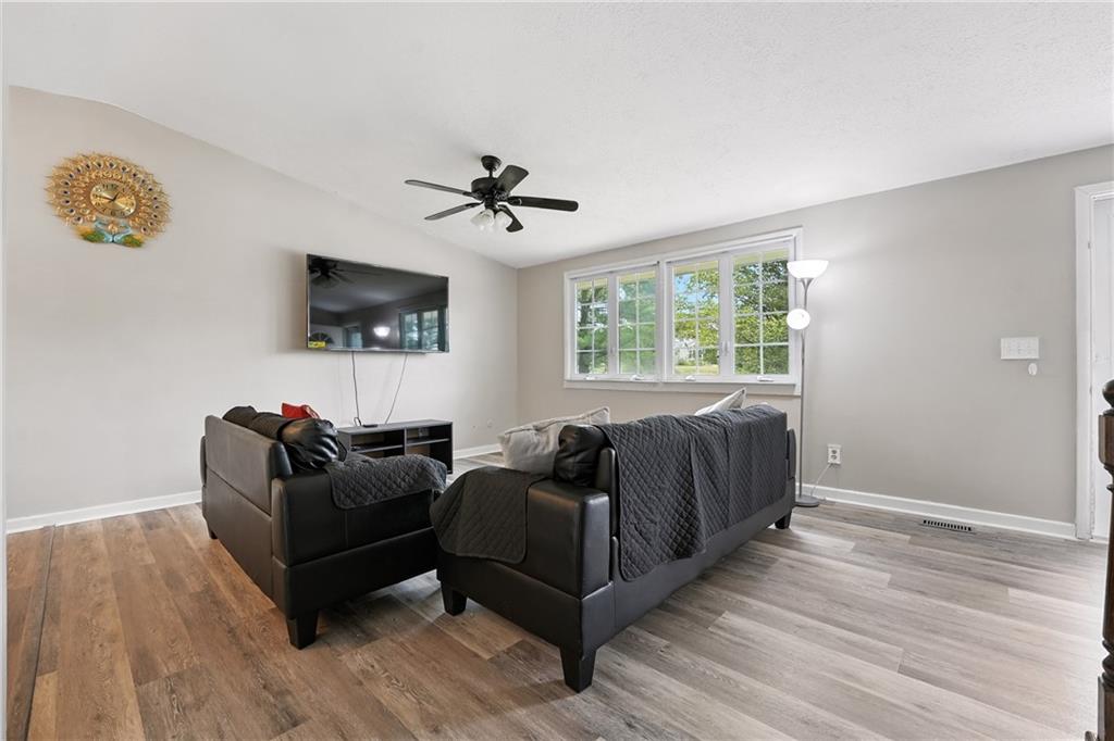 2066 Powell Road Cranberry Township, PA 16066 - Photo 8 of 44 a living room with furniture and a window